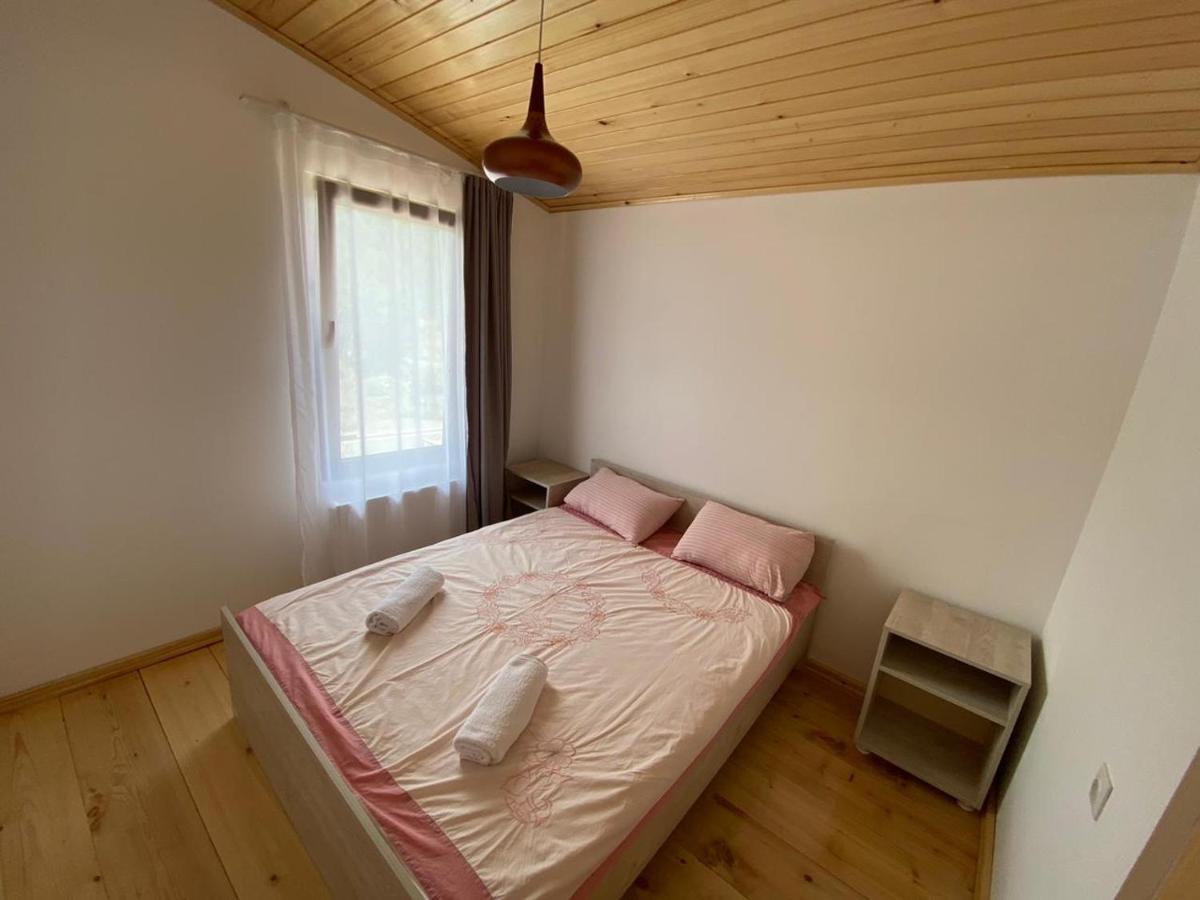 Cottage Qel メスティア エクステリア 写真